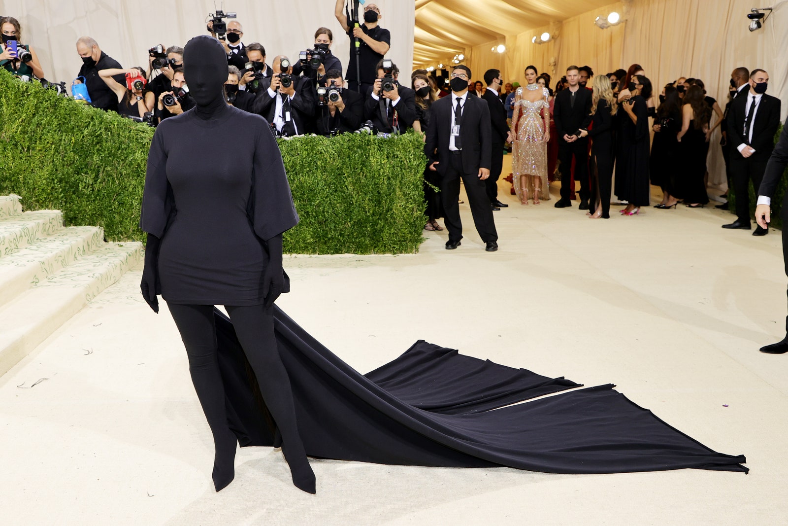 10 Looks That Ruled The Red Carpet at Met Gala 2021