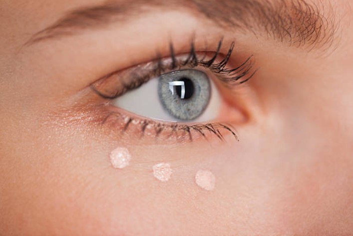 What is Better Eye cream or Under-Eye Patches?