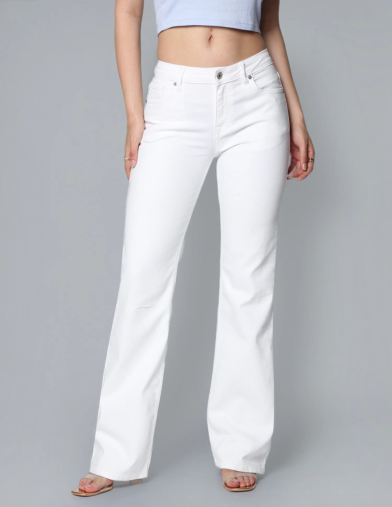 How to Rock White Jeans This Summer – Your Ultimate Style Guide