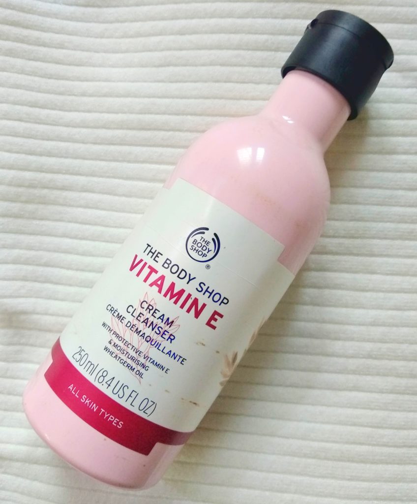 the-body-shop-vitamine-cream-cleanser-review