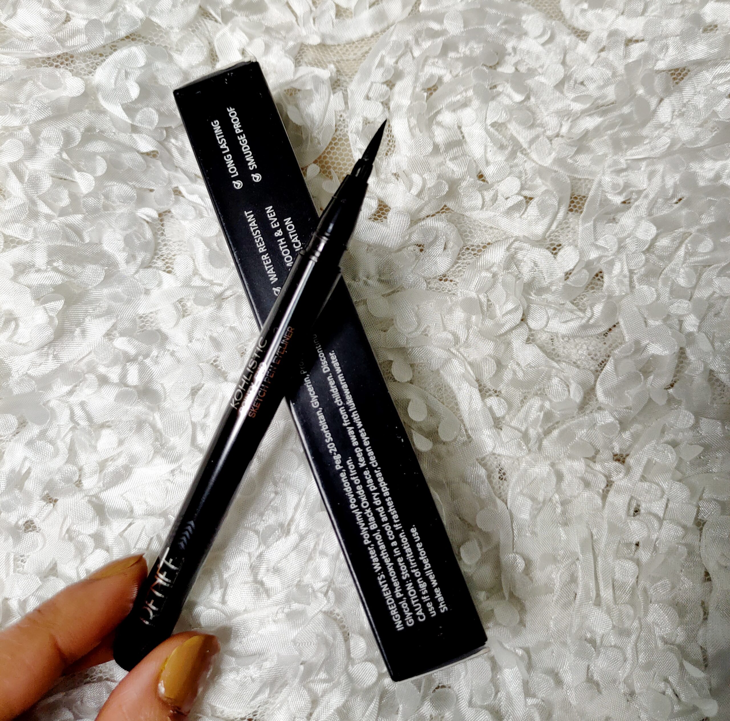 Black The Bold Eye Waterproof Matte Sketch Pen Eyeliner, Liquid, Packaging  Size: 3 gm