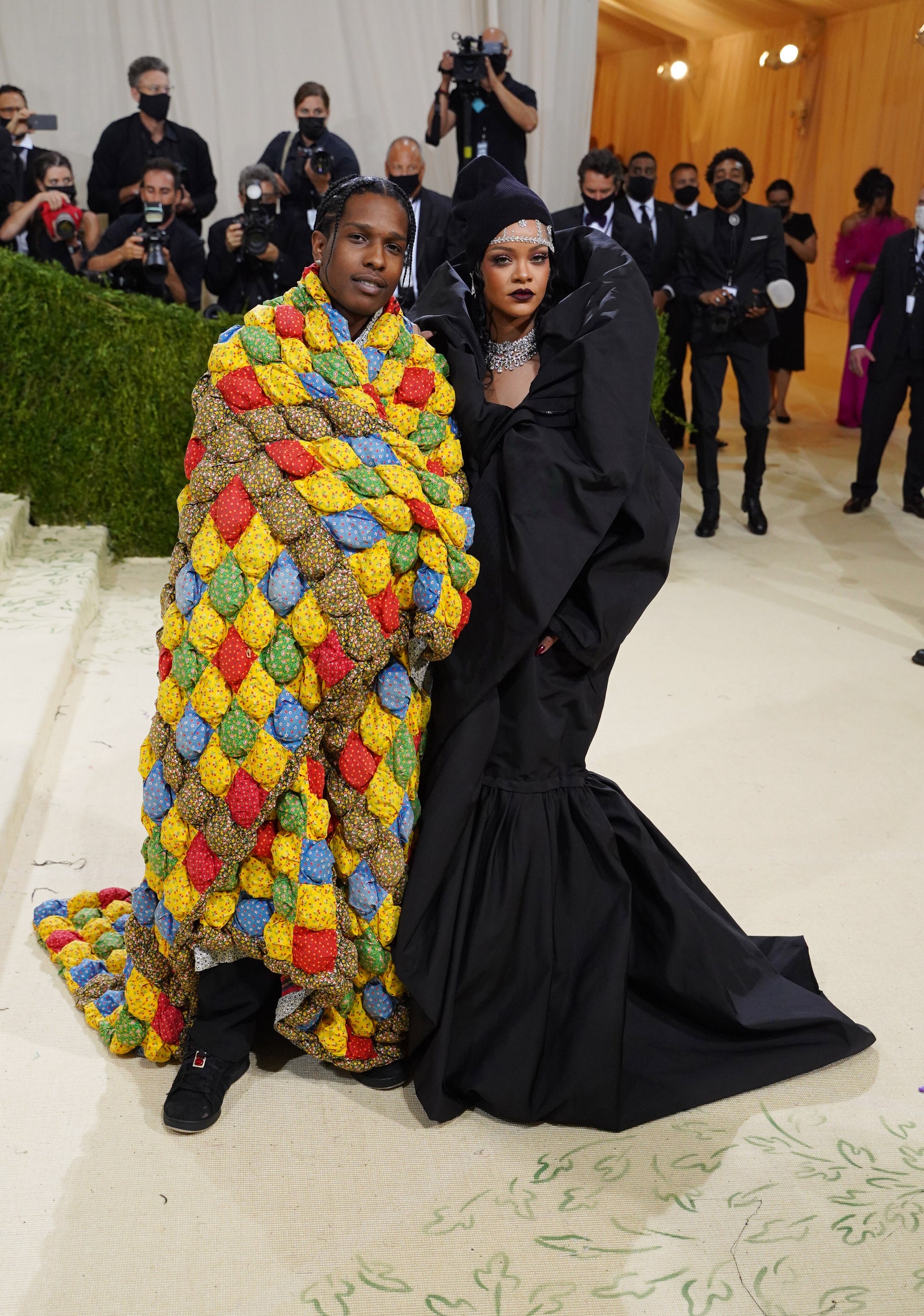 10 Looks That Ruled The Red Carpet at Met Gala 2021