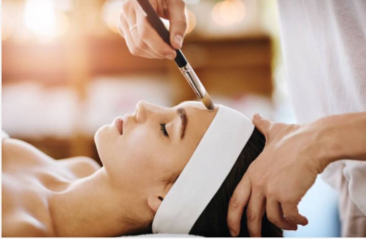 Get One Step Closer to Flawless & Healthy Skin With Chemical Peels