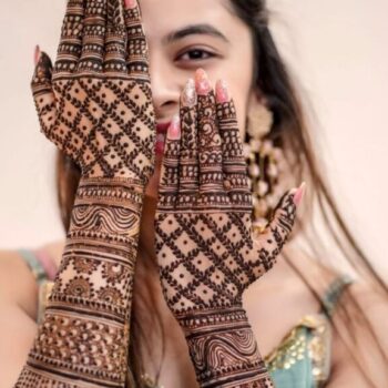 jewellery with mehandi